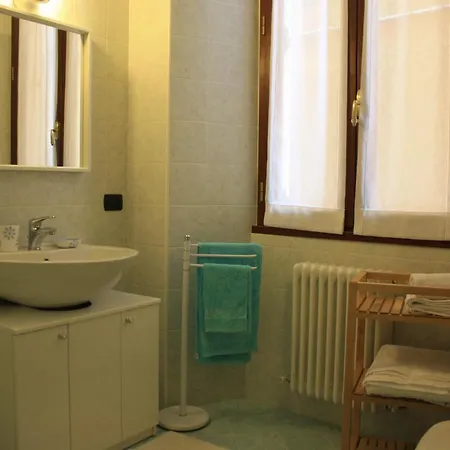 Apartment Imbarcadero View